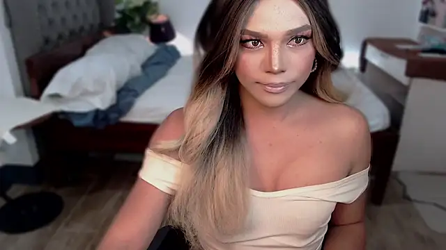 liaa lurrecams online show from September 24, 2025, 4:10 pm