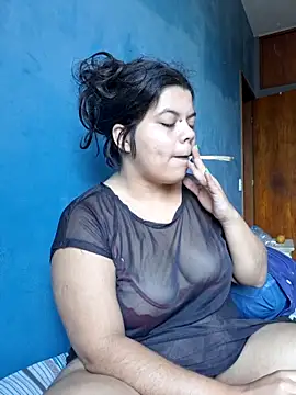 niCuNin online show from November 10, 2025, 4:39 pm