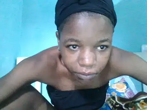 Snapshot of sweetchic_ chatting on February 20, 2025, 7:01 am sweetchic online show from February 20, 2025, 7:01 am