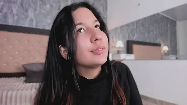 Snapshot of Lia_sarahi chatting on November 13, 2025, 11:42 am Lia sarahi online show from November 13, 2025, 11:42 am