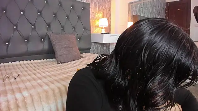 Lia sarahi online show from March 4, 2026, 12:00 pm