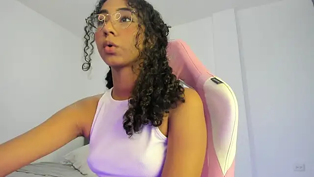 Snapshot of khaliope chatting on March 22, 2026, 9:29 pm khaliope online show from March 22, 2026, 9:29 pm