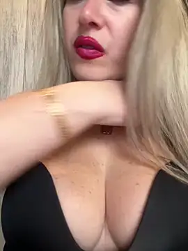 Kittenforyou online show from March 16, 2026, 1:04 pm