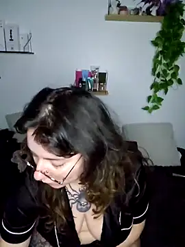 Moxxxie online show from October 21, 2025, 5:52 am