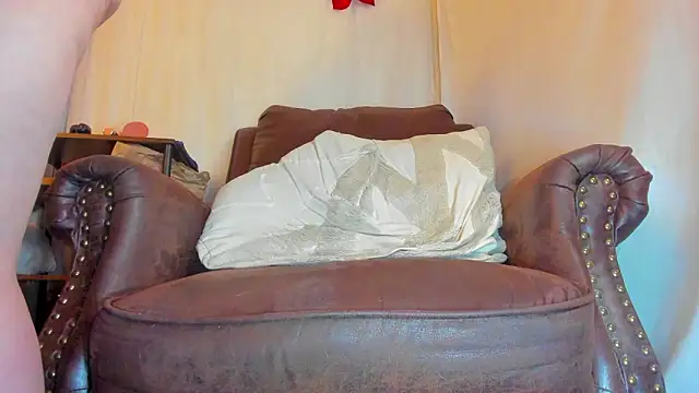 danidollxxx online show from March 21, 2026, 3:44 am