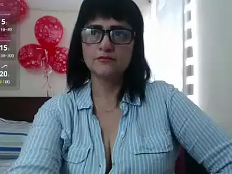 ISABEEL SOFIA01 online show from February 19, 2025, 6:00 pm