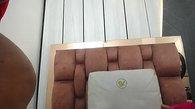 arianna pearl online show from September 26, 2025, 12:31 pm