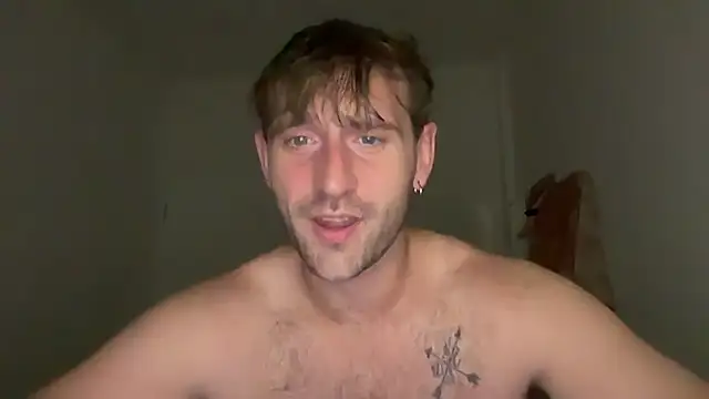 Snapshot of lukegunn chatting on July 17, 2026, 10:47 pm lukegunn online show from July 17, 2026, 10:47 pm