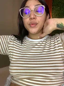 Snapshot of Amandanauty chatting on January 3, 2025, 3:38 am Amandanauty online show from January 3, 2025, 3:38 am