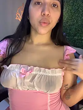 Snapshot of Amandanauty chatting on November 3, 2025, 7:26 pm Amandanauty online show from November 3, 2025, 7:26 pm