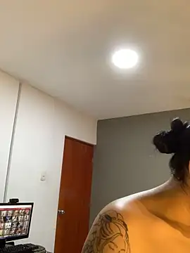 Snapshot of Amandanauty chatting on November 5, 2025, 7:14 pm Amandanauty online show from November 5, 2025, 7:14 pm