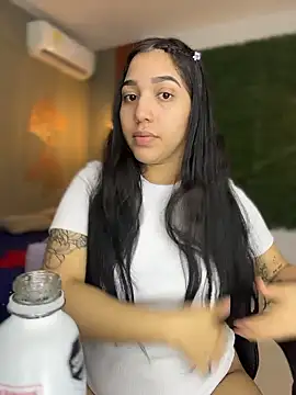 Amandanauty online show from January 7, 2026, 5:10 am