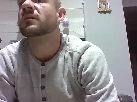 Snapshot of aroj95 chatting on November 23, 2025, 3:01 pm aroj95 online show from November 23, 2025, 3:01 pm