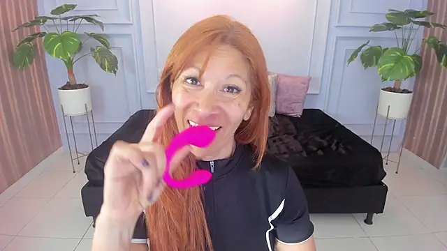 Snapshot of cintiagreyx chatting on March 14, 2026, 11:26 am cintiagreyx online show from March 14, 2026, 11:26 am