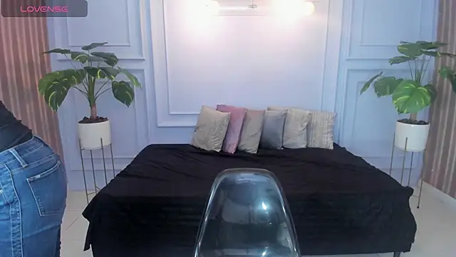 Snapshot of cintiagreyx chatting on March 26, 2026, 11:27 am cintiagreyx online show from March 26, 2026, 11:27 am