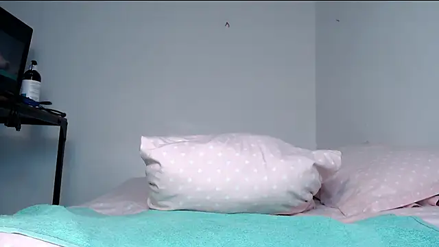 karolgirl-1 online show from March 28, 2026, 10:37 am