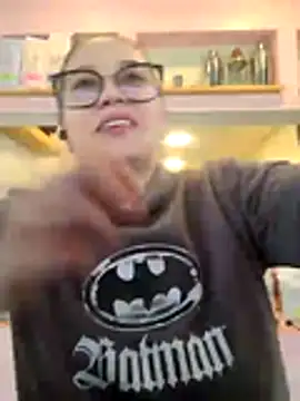 karolgirl-1 online show from June 9, 2026, 5:02 pm