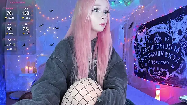 Snapshot of Misty_Shadow chatting on November 2, 2025, 10:56 pm Misty Shadow online show from November 2, 2025, 10:56 pm