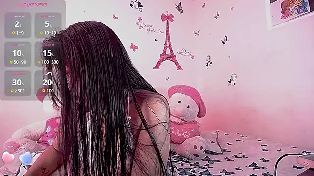 hanna girl21 online show from October 7, 2025, 9:12 pm