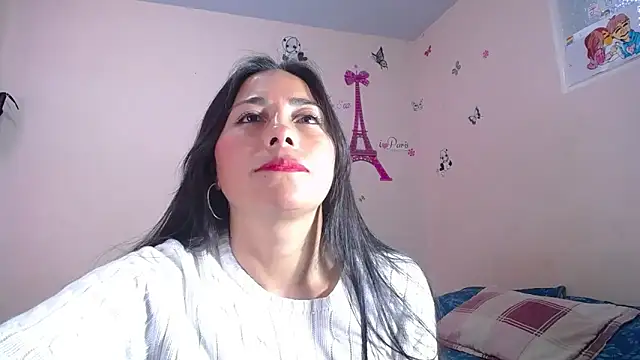 hanna girl21 online show from March 18, 2026, 6:55 pm