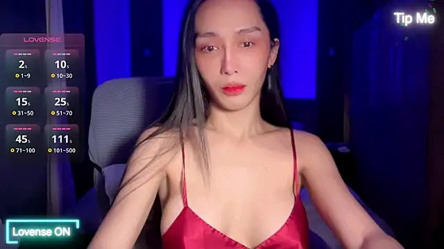 UrdreamTSgirl online show from July 3, 2026, 9:48 am