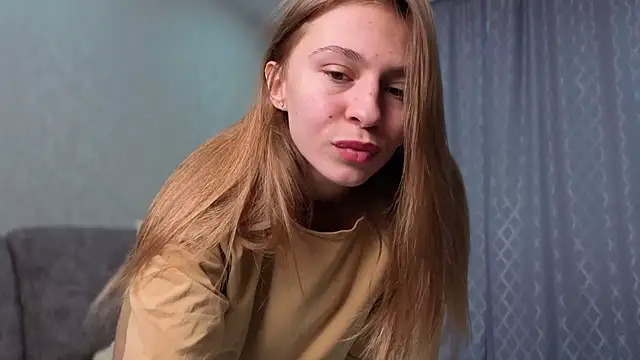 LovelyKatea online show from November 2, 2025, 8:06 am