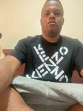 Iced cloudz online show from January 13, 2026, 5:07 pm