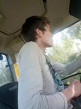 Snapshot of utoopia777 chatting on September 11, 2025, 12:05 pm utoopia777 online show from September 11, 2025, 12:05 pm