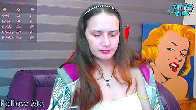 iris nikhols online show from October 31, 2025, 7:59 pm