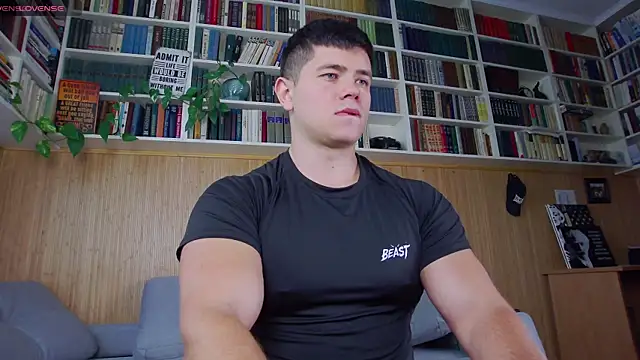 Snapshot of Arilas_ chatting on September 23, 2025, 6:05 am Arilas online show from September 23, 2025, 6:05 am