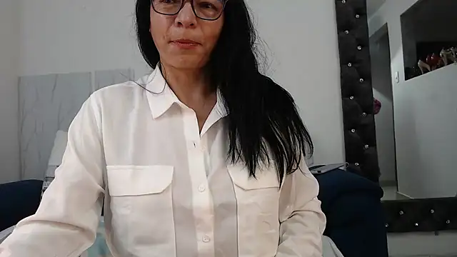 Snapshot of kimberlybirdx chatting on February 4, 2026, 11:27 am kimberlybirdx online show from February 4, 2026, 11:27 am