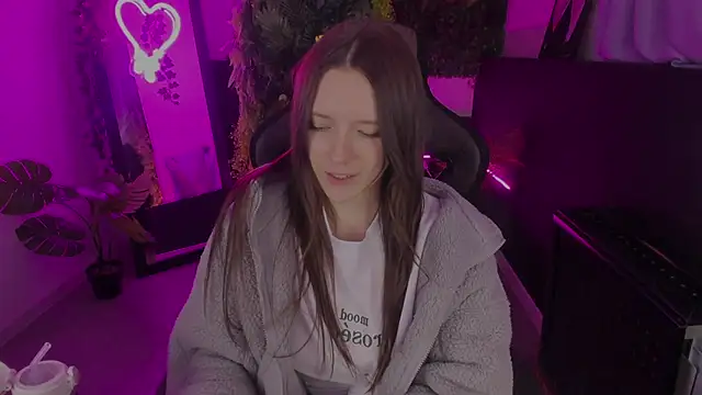 JennyDens online show from February 17, 2026, 2:13 pm