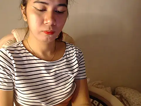 TransPetite1 online show from March 21, 2025, 5:54 am