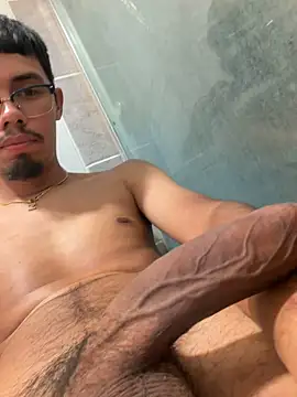 yinyang202 online show from April 1, 2026, 8:17 pm