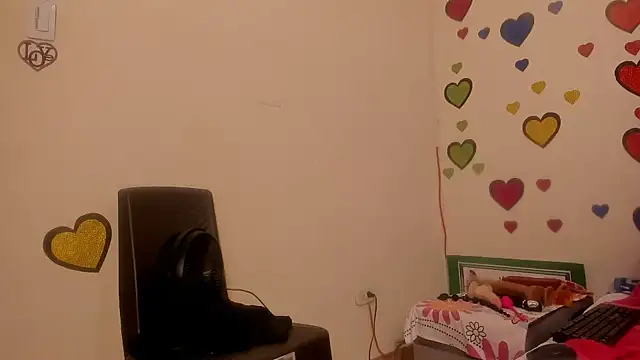 BarbaraFight online show from April 17, 2026, 11:30 pm