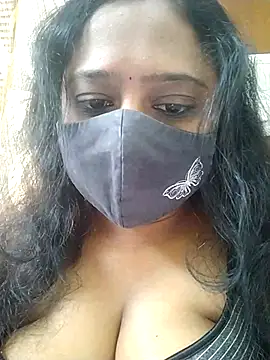 Snapshot of sexynayan23 chatting on December 3, 2025, 4:53 am sexynayan23 online show from December 3, 2025, 4:53 am