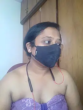 sexynayan23 online show from April 28, 2026, 5:34 am