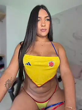 Snapshot of isabella1sexy chatting on June 27, 2026, 4:56 pm isabella1sexy online show from June 27, 2026, 4:56 pm