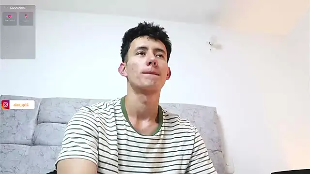 Snapshot of _Alexxx chatting on December 8, 2024, 1:46 am Alexxx online show from December 8, 2024, 1:46 am