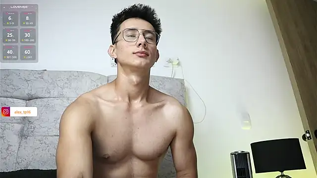 Snapshot of _Alexxx chatting on October 29, 2025, 12:13 am Alexxx online show from October 29, 2025, 12:13 am