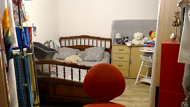 steph19x5 online show from December 17, 2024, 5:47 pm
