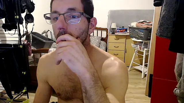 steph19x5 online show from December 18, 2024, 5:10 pm