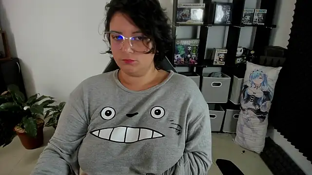 aika-dreams online show from December 14, 2024, 3:36 pm