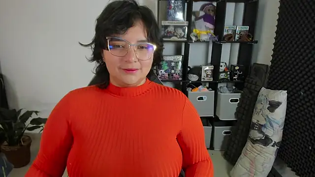 aika-dreams online show from March 2, 2025, 12:22 pm