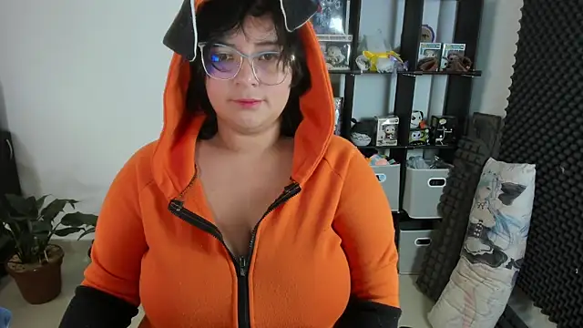 aika-dreams online show from March 3, 2025, 3:09 pm