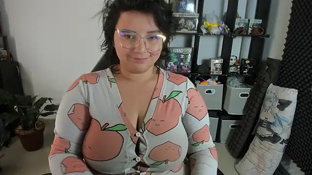 aika-dreams online show from March 11, 2025, 3:23 pm