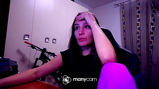 Snapshot of GodlyTheia chatting on February 20, 2025, 9:20 pm GodlyTheia online show from February 20, 2025, 9:20 pm