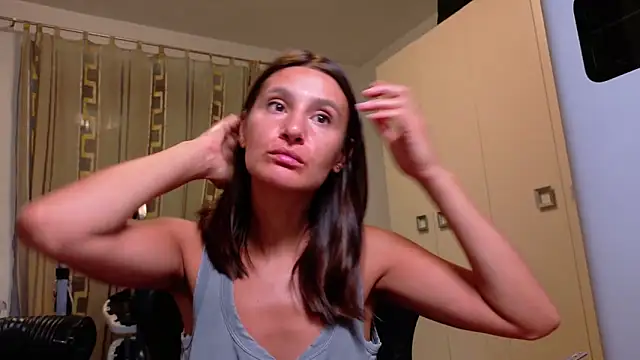 Snapshot of GodlyTheia chatting on July 1, 2026, 5:02 pm GodlyTheia online show from July 1, 2026, 5:02 pm