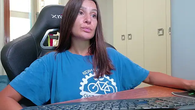 Snapshot of GodlyTheia chatting on July 17, 2026, 4:56 pm GodlyTheia online show from July 17, 2026, 4:56 pm