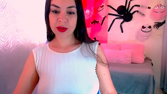 LATINGODDESS X online show from October 6, 2025, 2:25 pm